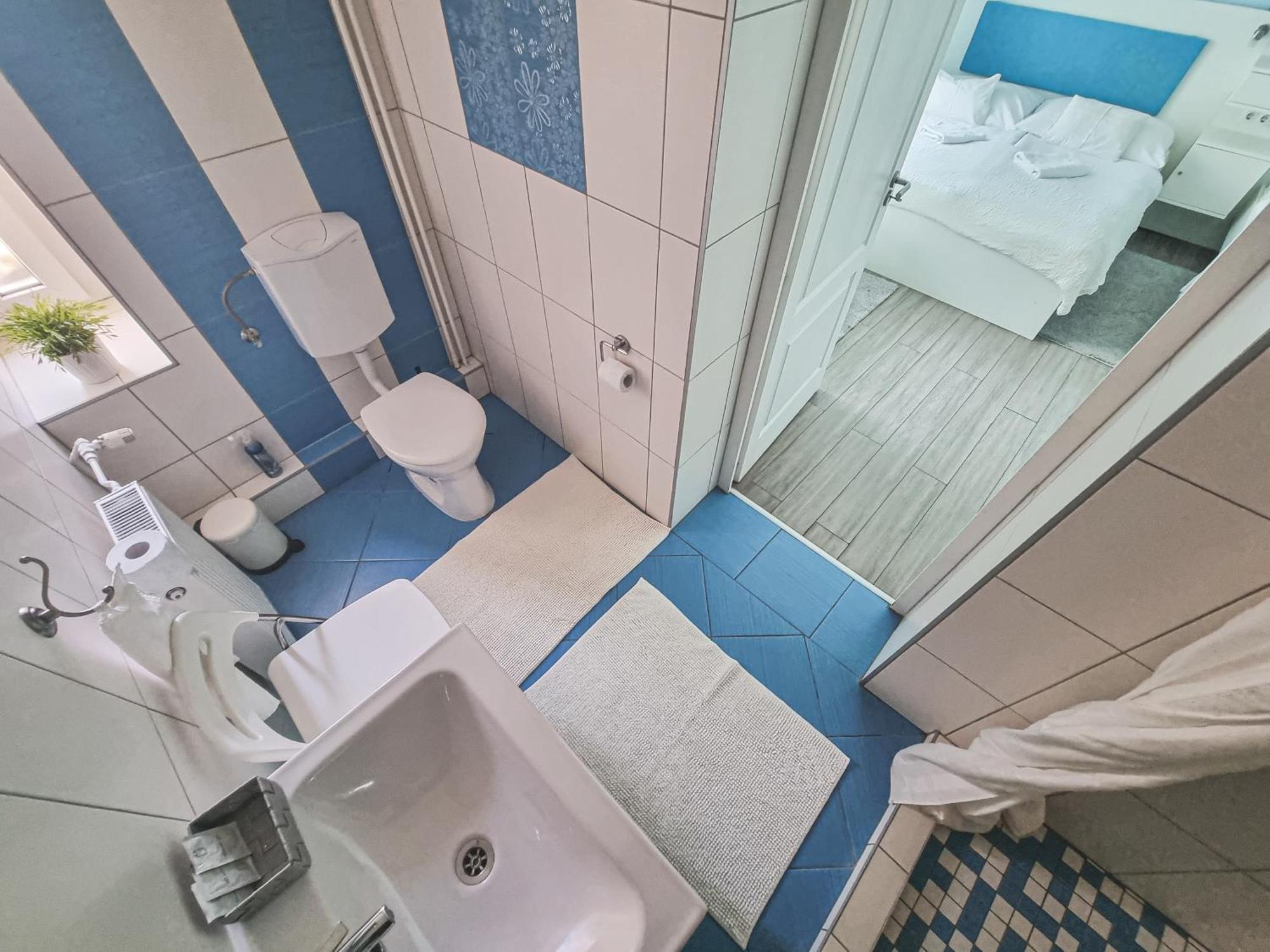 Szivarvany Panzio Segedin Dış mekan fotoğraf